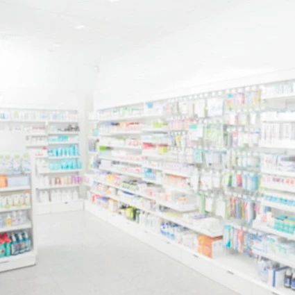 药店数量达52.4万家、新增3.6万家 食品销售者还能否借势转型？